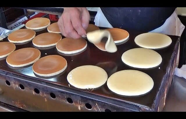 Japanese Street Food – Japanese Pancake DORAYAKI Jiggly Fluffy Cake