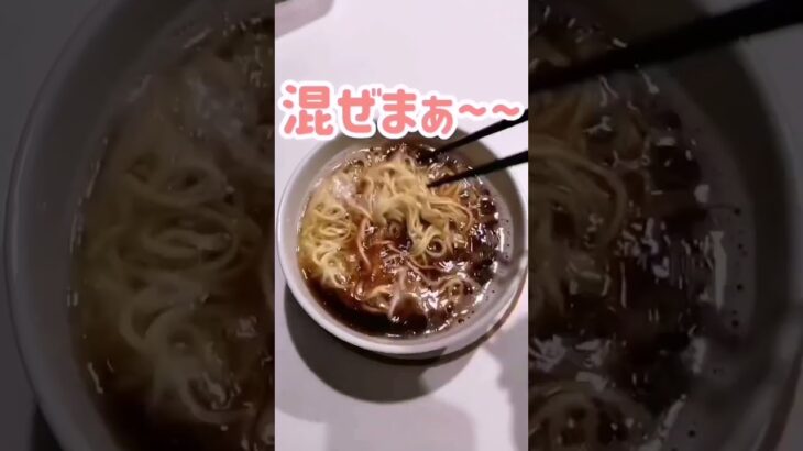 鍋めんどい時はこれ！#インスタントラーメン #ライフハック #レンチン #便利 #レンジ料理