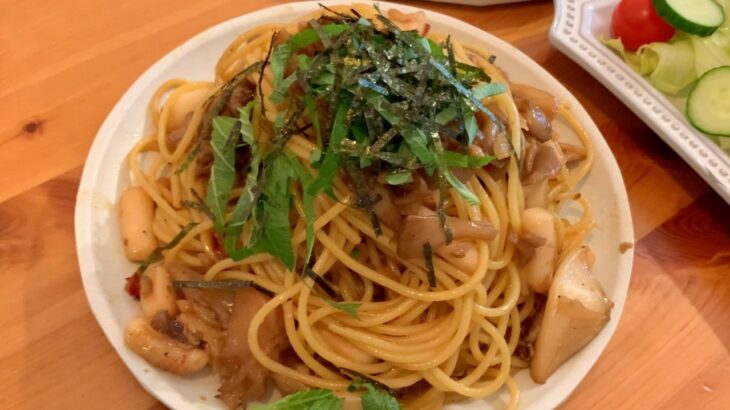 イカバター醤油パスタを作ってビールを飲む休日【おつまみ/晩酌/飯テロ/ザーサイポテト】