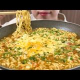 【ASMR】Korean spicy cheese noodles Eating sounds