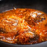 たぶん100人中95人が絶賛する『レストランの煮込みハンバーグ』シェフがこだわるソースの味