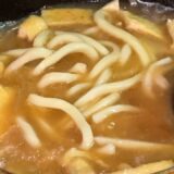 一人暮らし節約レシピ！！鶏肉と油揚げのピリ辛味噌煮込みうどんの作り方！！！