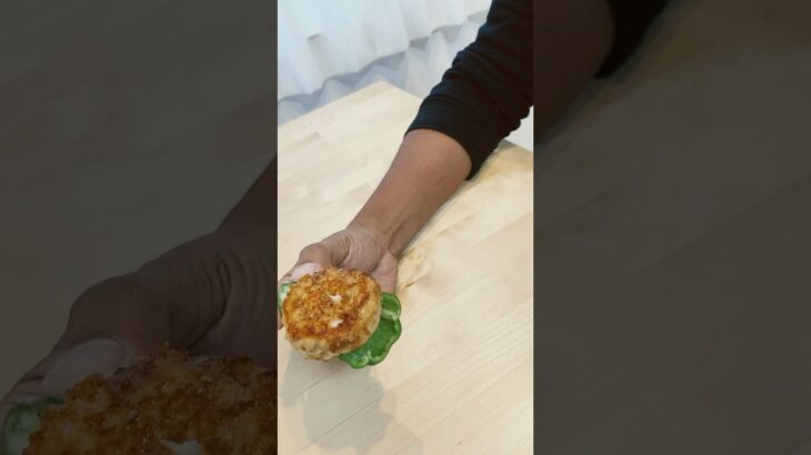 【孤独のグルメ】生ピーマンと鶏つくね #shorts #cooking #ピーマンレシピ #孤独のグルメ