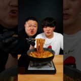 【豚ラーメン】セブンイレブンの『辛い豚ラーメン』を本気アレンジしてみた結果‥