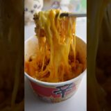 【韓国グルメ】SNSて話題の辛ラーメンの新作アレンジした結果🍜ww #shorts