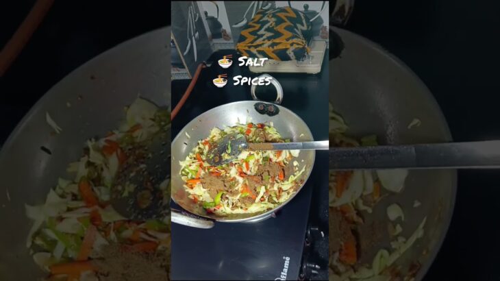 sabke kehne par banaya chowmin 🍜😉 #shorts #viralvideo #viral #shortvideo #recipe #chowmein