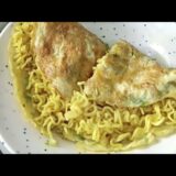 Egg noodles recipe | Maggi omelette recipe #shorts #cooking #food #noodles #ytshorts