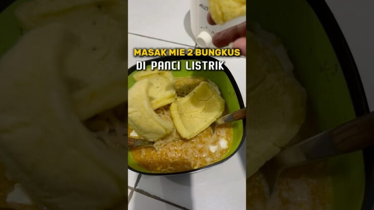 MASAK MIE 2 BUNGKUS !!! #youtubeshorts #food #masakancepat