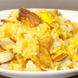チャーハンの簡単な作り方｜卵とちくわだけで節約・爆速レシピ！