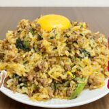 【簡単5分】中毒性ヤバすぎ！石焼きビビンバ風チャーハンの魔力！
