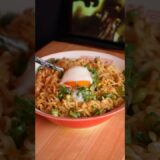 100万再生されたサッポロ一番醤油アレンジがうますぎて思わずかぶりついて喜んだ