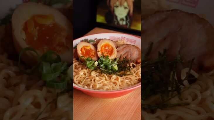 100万再生された醤油ラーメンアレンジがうますぎて思わずかぶりついて喜んだ