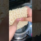 এইটা সবাই ট্রাই করে দেকবেন অনেক মজার আর অনেক ঝাল ও 🥵👌 #foryou #food #homecuisine #cooking #recipe